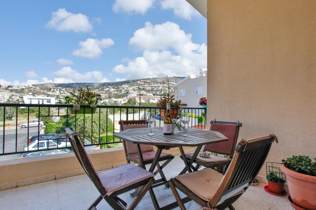 The Marilouize Apartment Peyia Ngoại thất bức ảnh