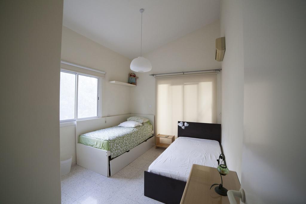 The Marilouize Apartment Peyia Phòng bức ảnh