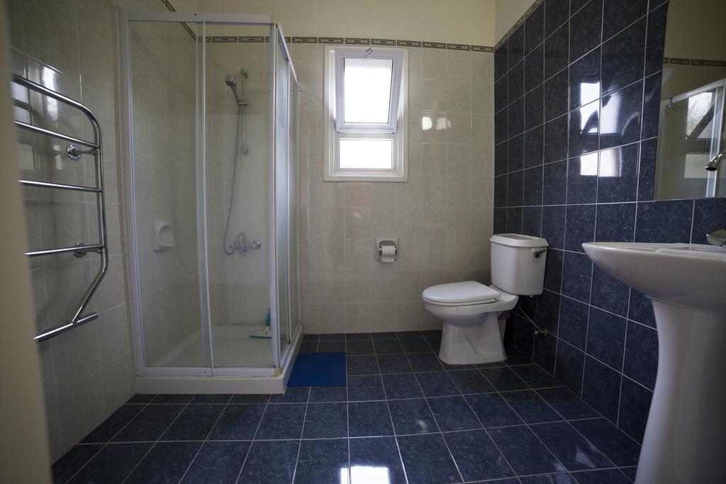 The Marilouize Apartment Peyia Phòng bức ảnh