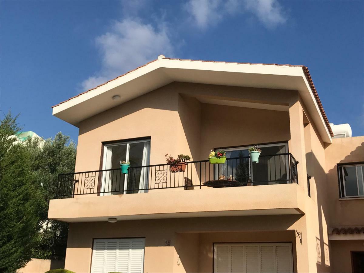 The Marilouize Apartment Peyia Ngoại thất bức ảnh