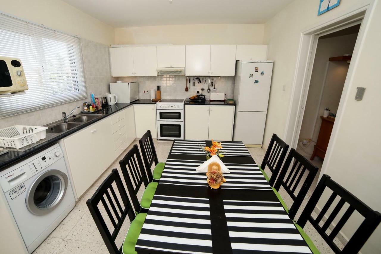 The Marilouize Apartment Peyia Ngoại thất bức ảnh