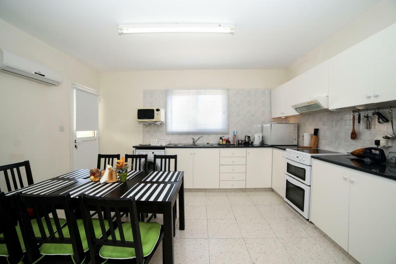 The Marilouize Apartment Peyia Ngoại thất bức ảnh